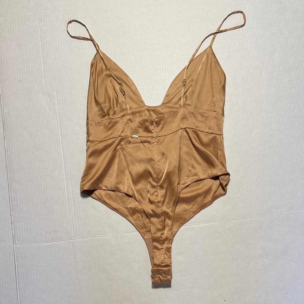 FOR LOVE & LEMONS NWT Champagne Silk Blend Satin Bodysuit Lingerie Deep V Size M - Picture 10 of 15
